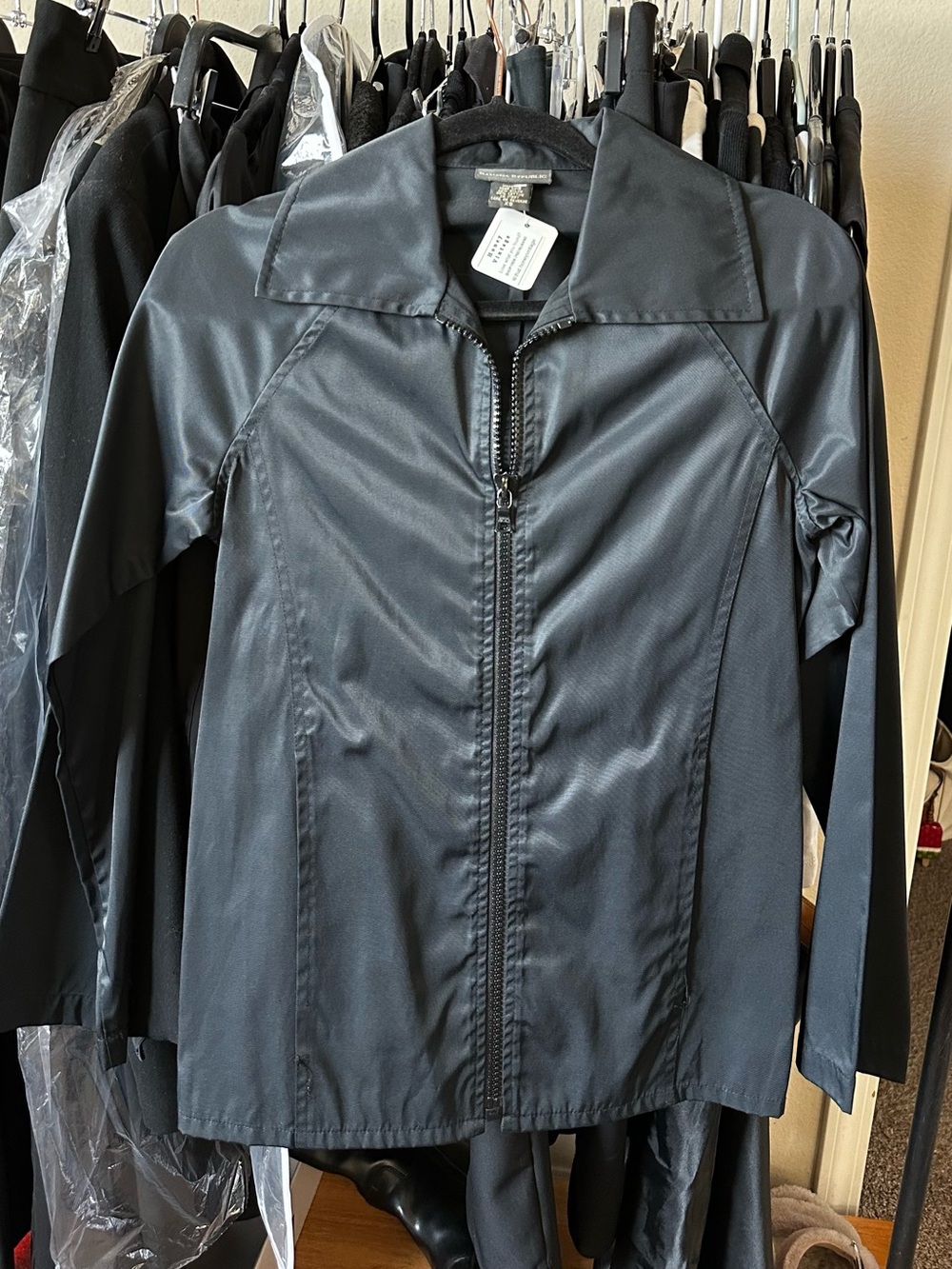 VTG Banana Republic Women's Black Zip-Front Jacket-XS